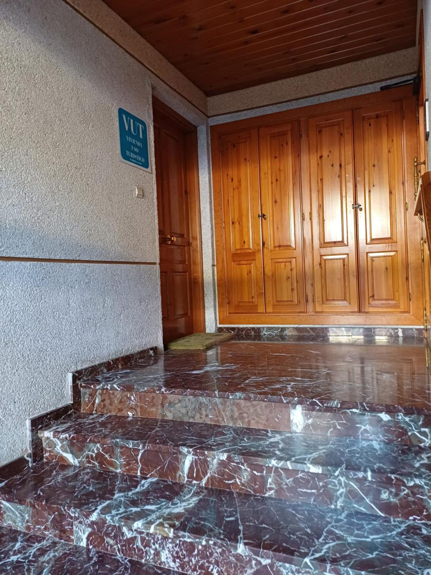 Apartamento Puerta Del Pirineo Sabiñánigo Buitenkant foto